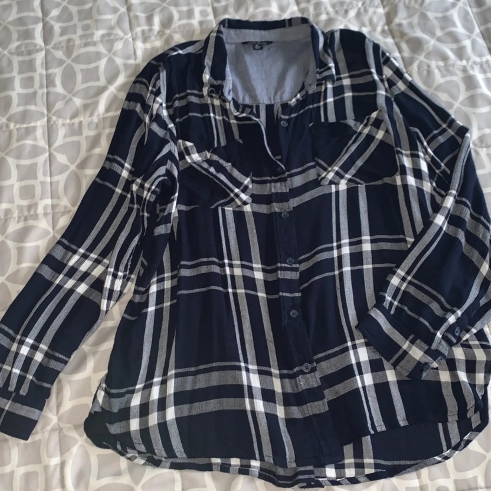 Lucky Brand blue plaid button down shirt